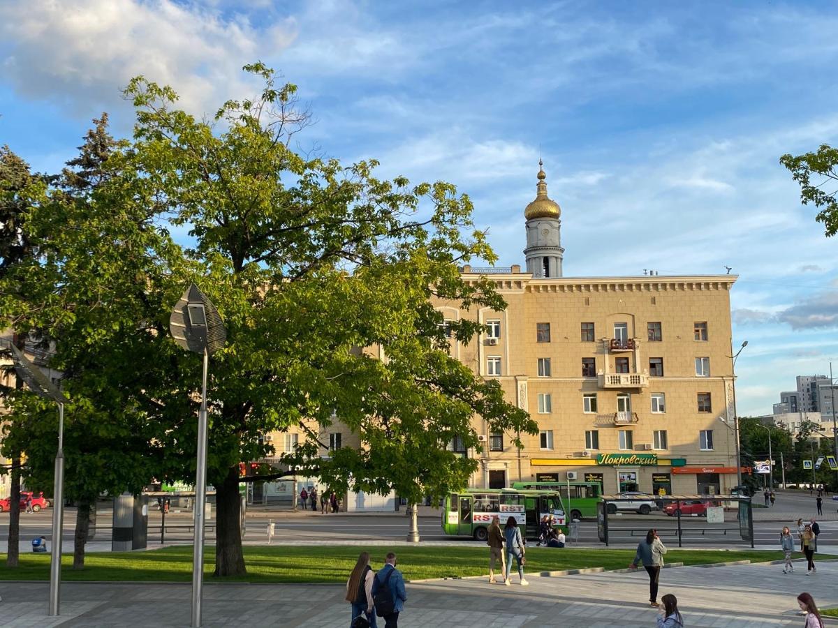 New Luxury Apartment In The Center On Konstitution Square Kharkiv Exterior photo